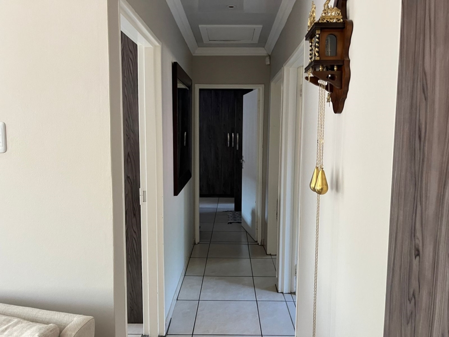 To Let 3 Bedroom Property for Rent in Langenhovenpark Free State
